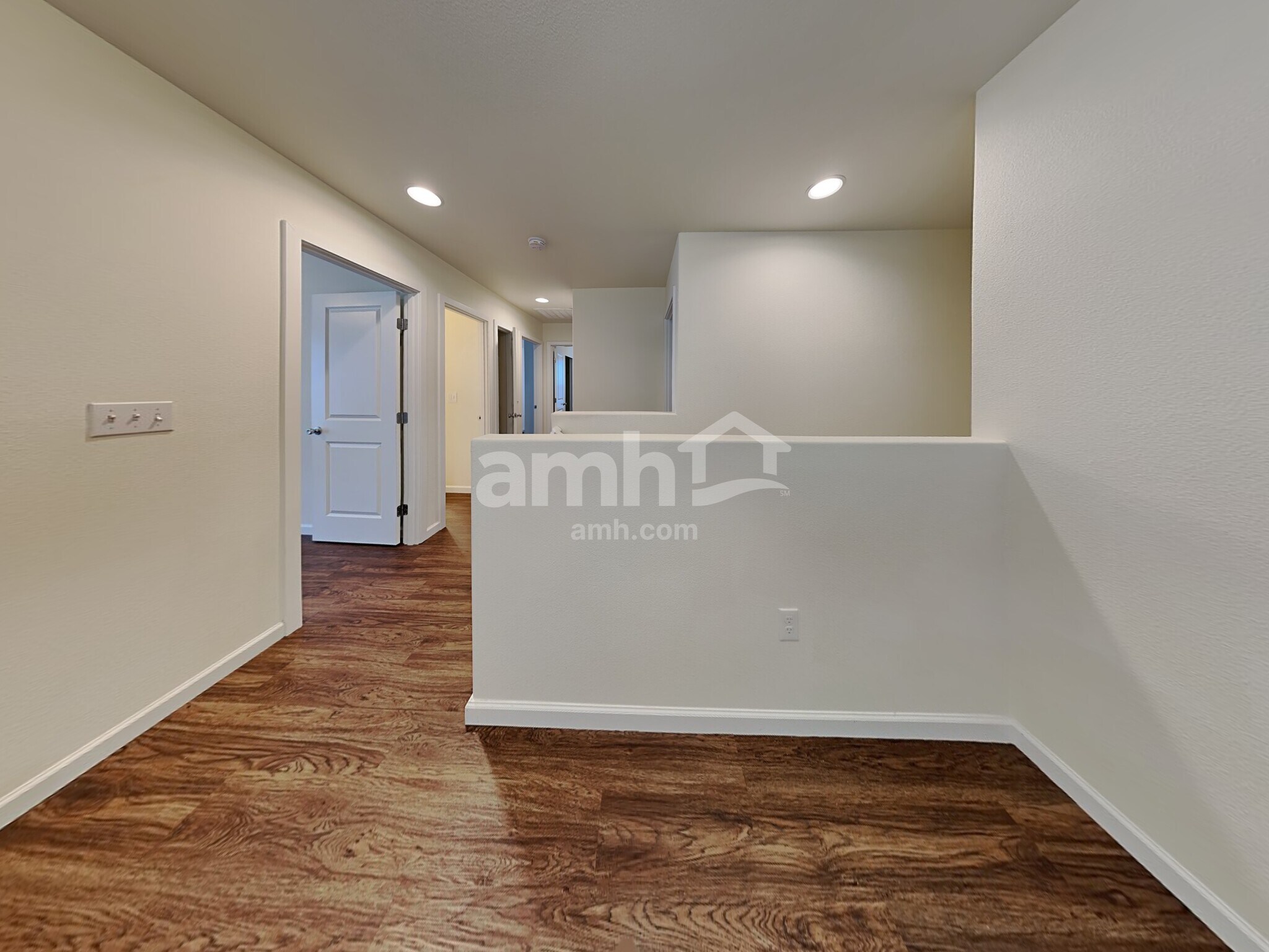 Building Photo - 2183 NW Woodland Dr