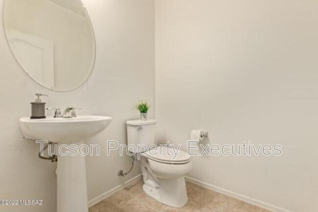 Building Photo - 11545 W Oilseed Dr