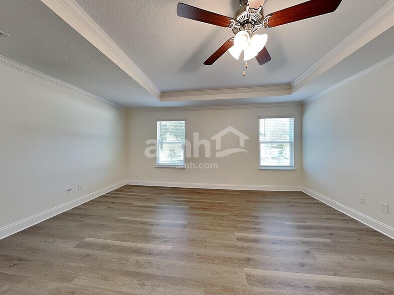 Building Photo - 1328 Mount Logan Dr
