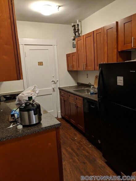 Building Photo - 1167 Boylston St