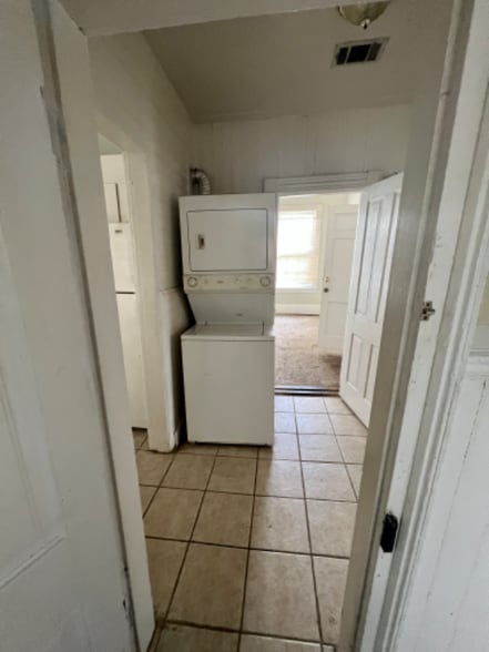 Building Photo - 316 W Duffy St