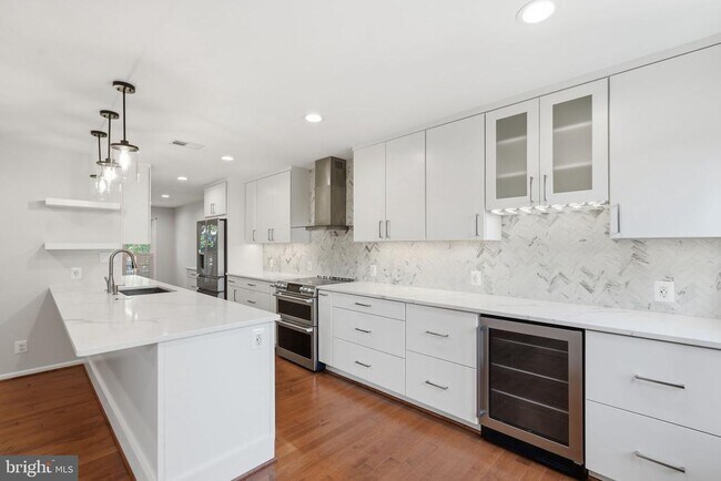 Building Photo - 10429 Red Granite Terrace