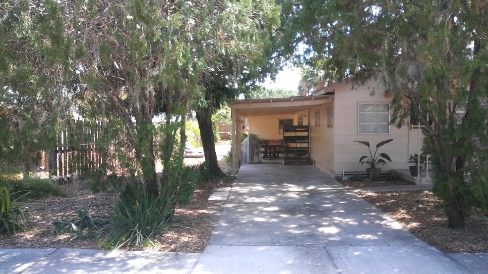 Carport - 4285 Coquina Ave