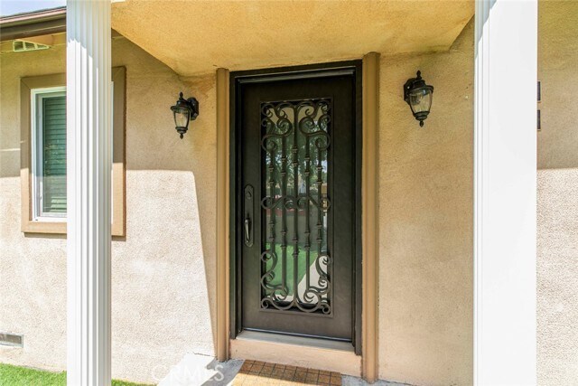Building Photo - 6545 Coldwater Canyon Ave