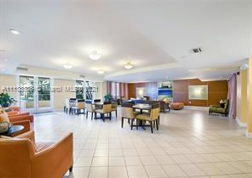Building Photo - 7355 SW 89th St