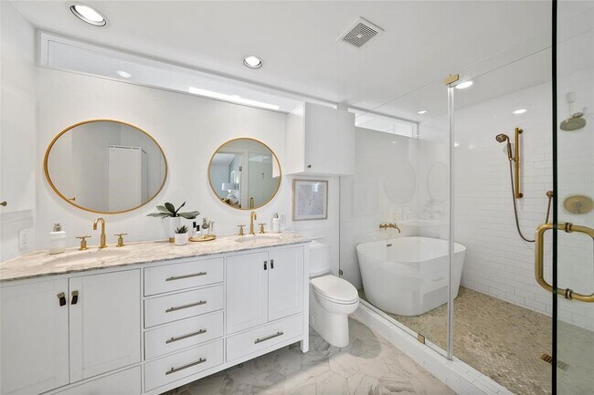 Building Photo - 6140 Grand Blvd