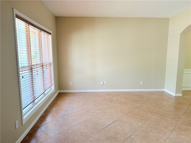 Building Photo - 2066 Peach Shoals Cir