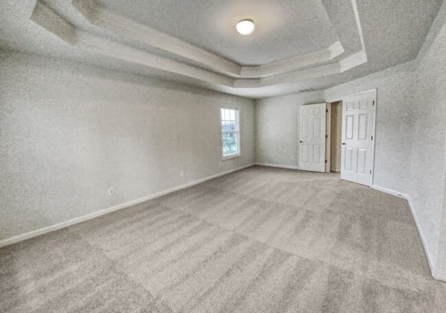 Building Photo - 1115 Fountain Crest Dr