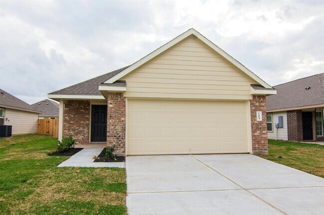 Primary Photo - 105 Blue Crane St