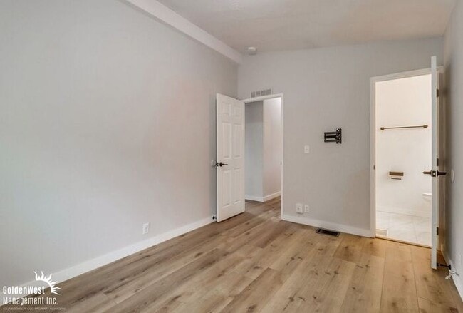 Building Photo - Relaxing 3Bdm 2Ba Single-Family Home in Spring Valley Neighborhood!