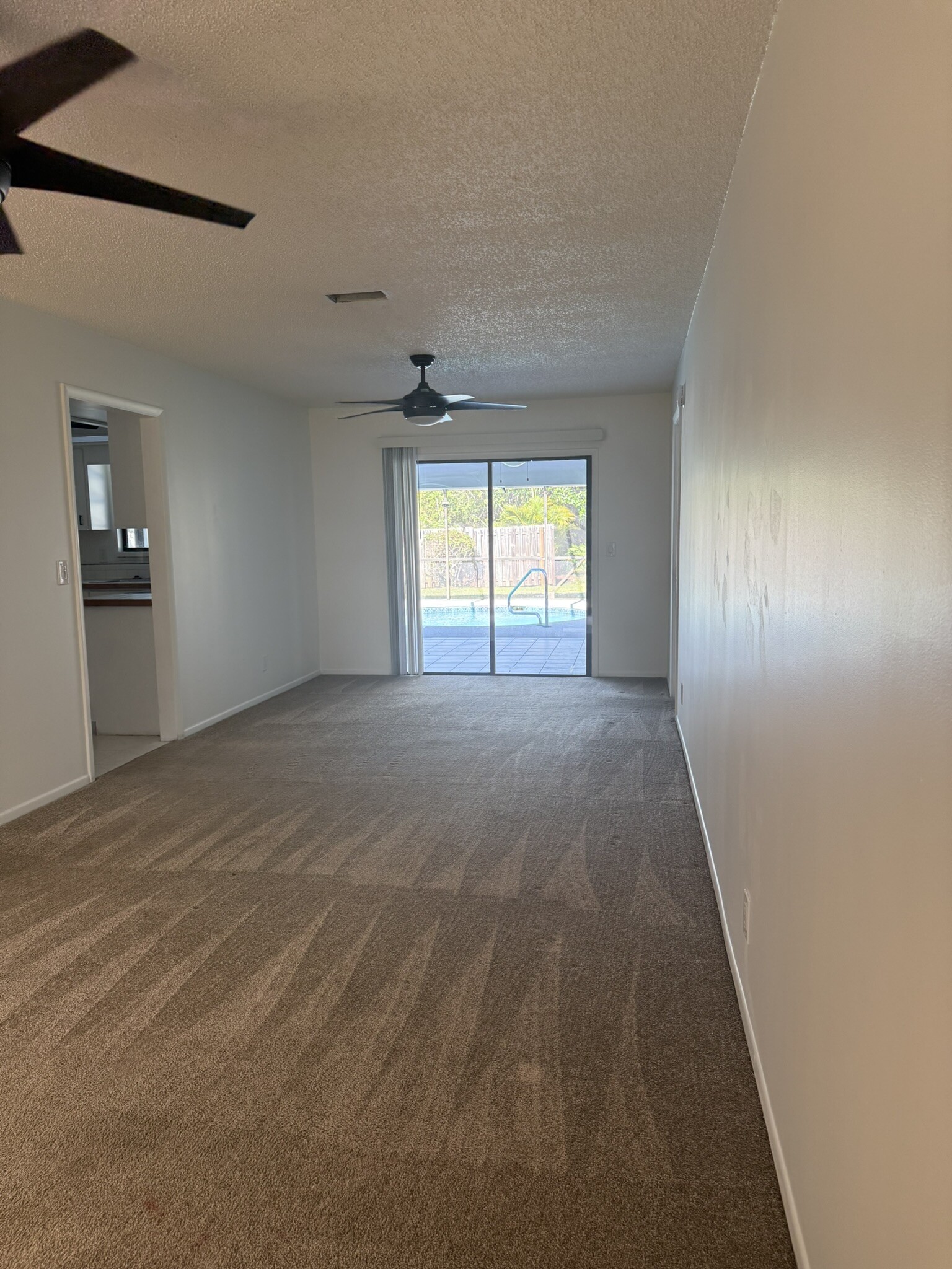 Building Photo - 3096 SE Glasgow Dr