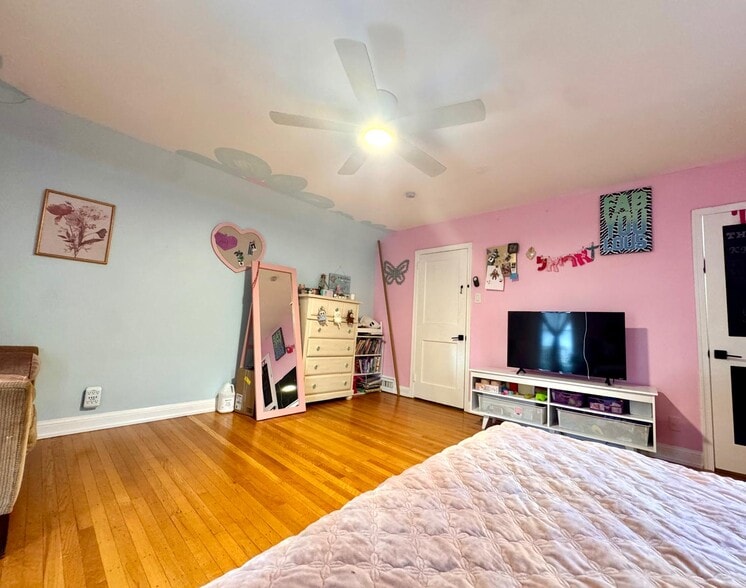 Building Photo - 611 Harvard Rd