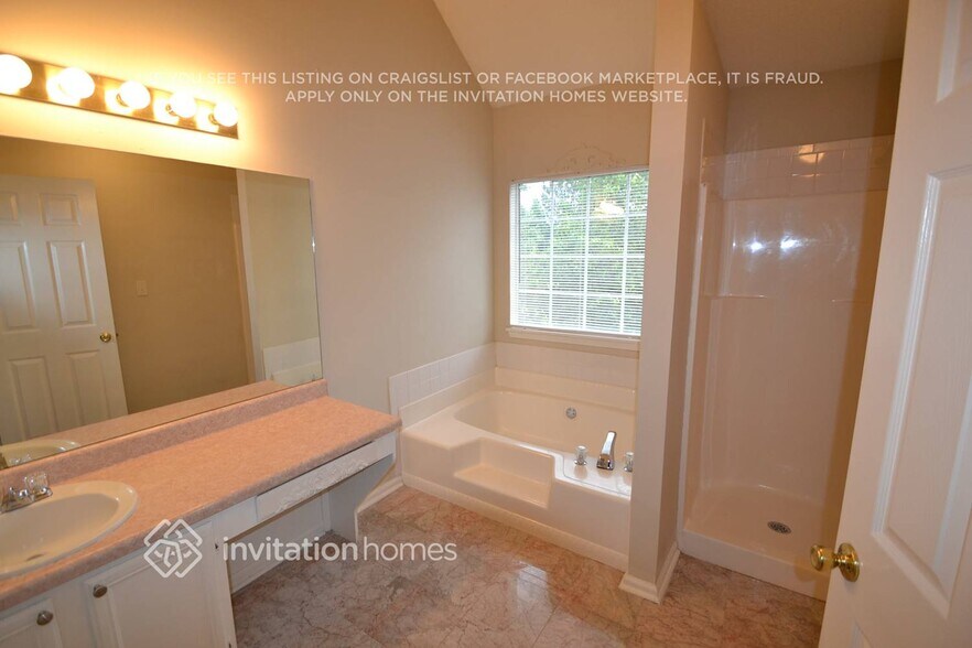 Building Photo - 1575 Smithson Dr
