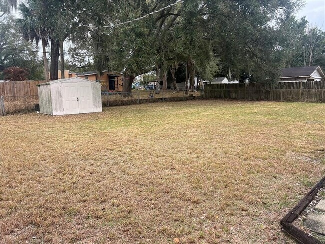 Building Photo - 1809 Chase Ave
