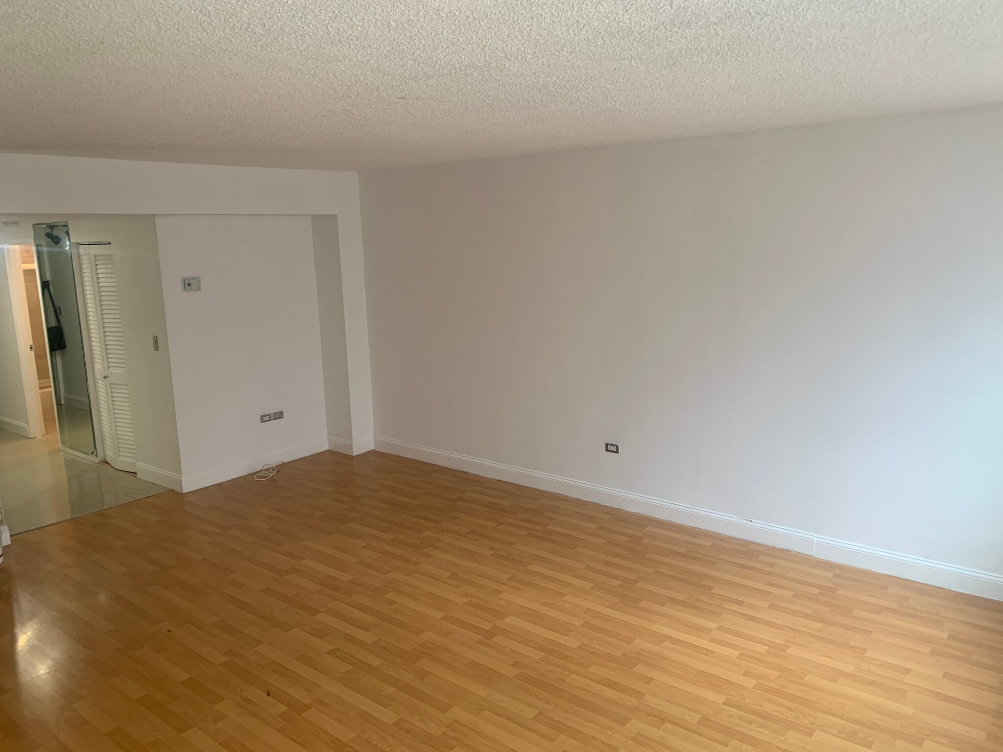 Building Photo - 801 Brickell Bay Dr