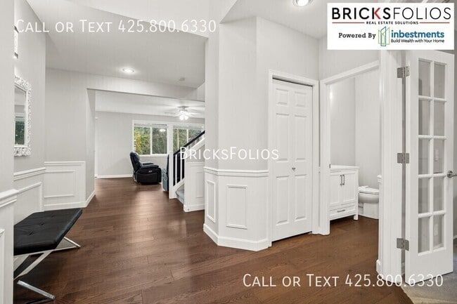 Building Photo - 11435 79th Way NE