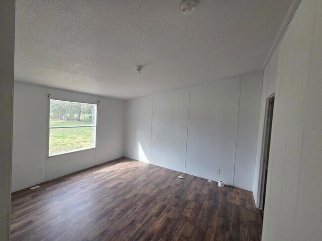 Building Photo - 13675 Hero Way W