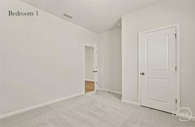 Building Photo - 67 Shade Tree Dr