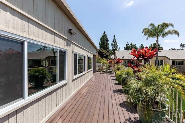 Building Photo - 8604 Via Mallorca