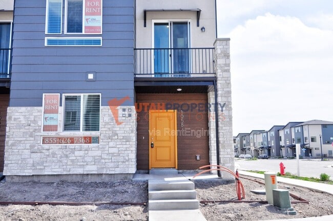 Building Photo - 1058 W 360 S