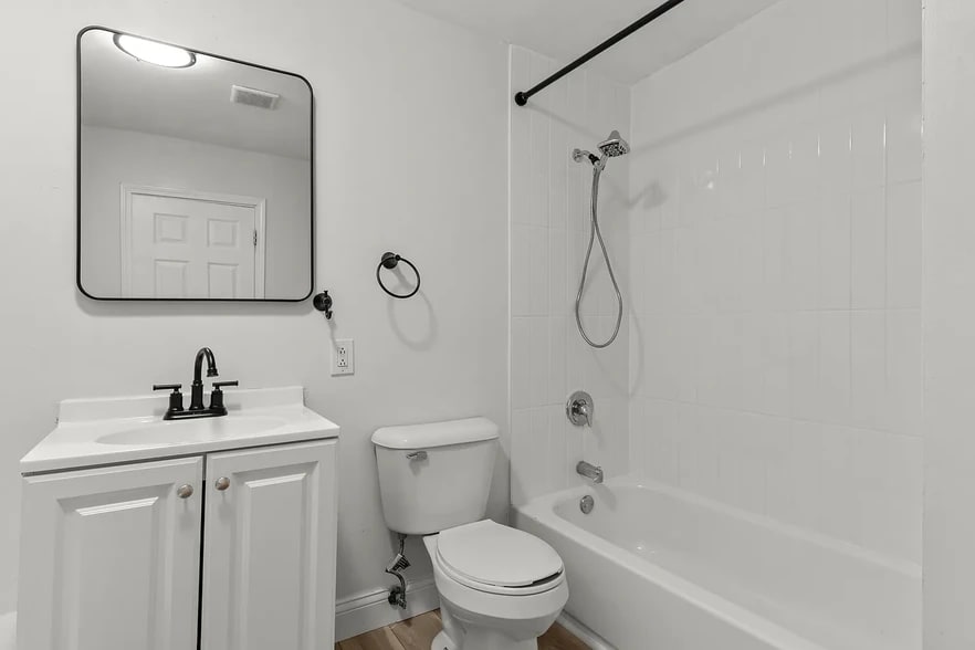 Building Photo - 3258 Ohio Ave