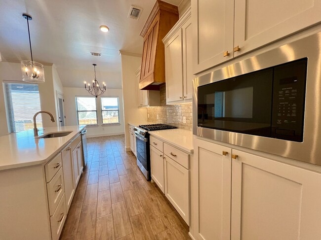 Building Photo - 9333 SW 42nd St