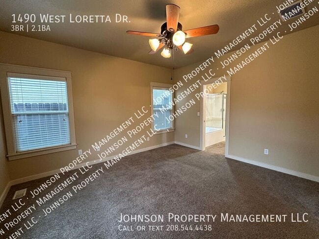 Building Photo - 1490 W Loretta St