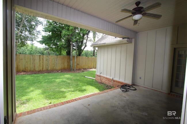 Building Photo - 9948 Sommerset Dr