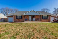 Building Photo - 7127 Pinehurst Dr