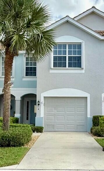 Building Photo - 8361 Village Edge Cir