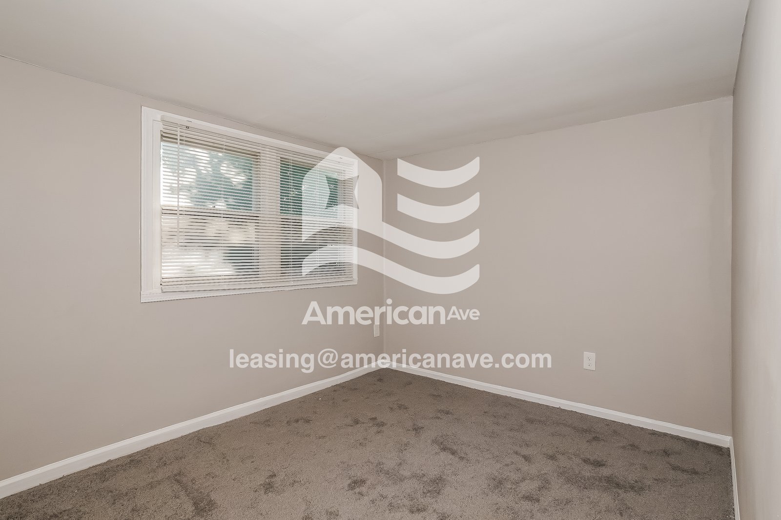 Building Photo - 3879 E 154th St