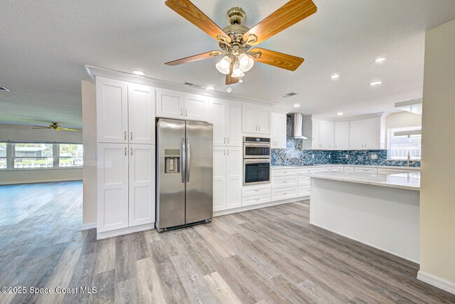 Building Photo - 1065 Molaki Dr