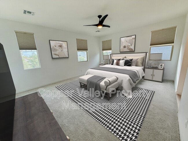 Building Photo - 2034 W Lariat Ln