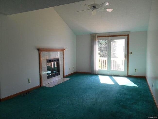 Building Photo - 11 Beacon Park