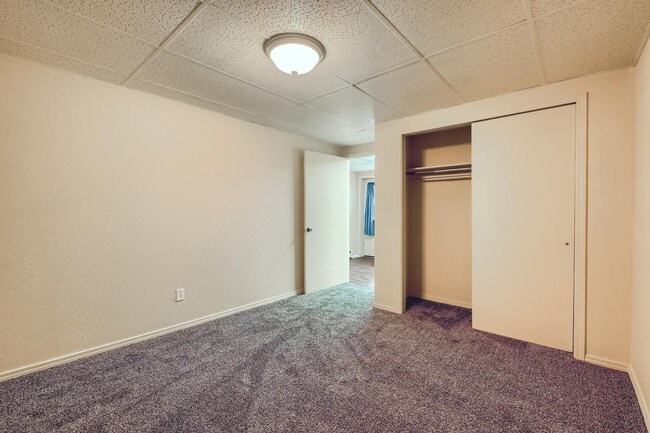 Building Photo - 14783 S Wandcrest Dr