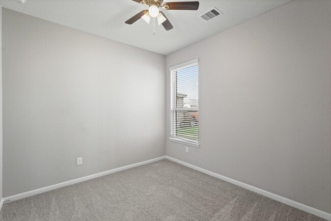 Building Photo - 2547 Hawthorn Park Ct