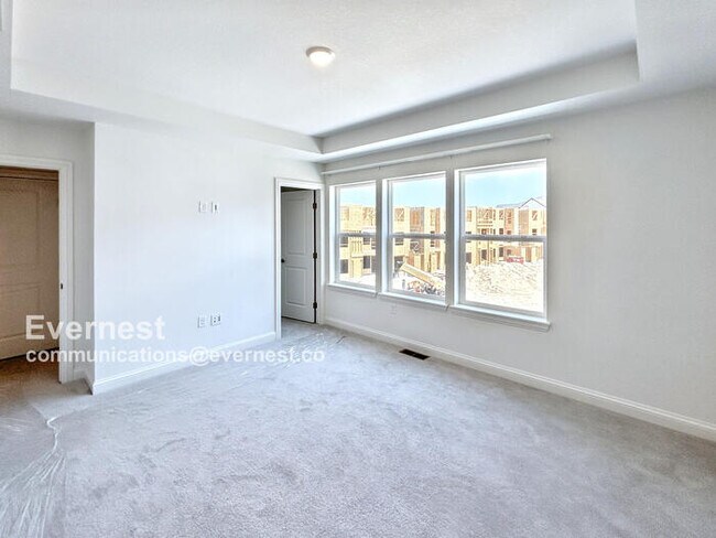 Building Photo - 10729 Lewanee Pt