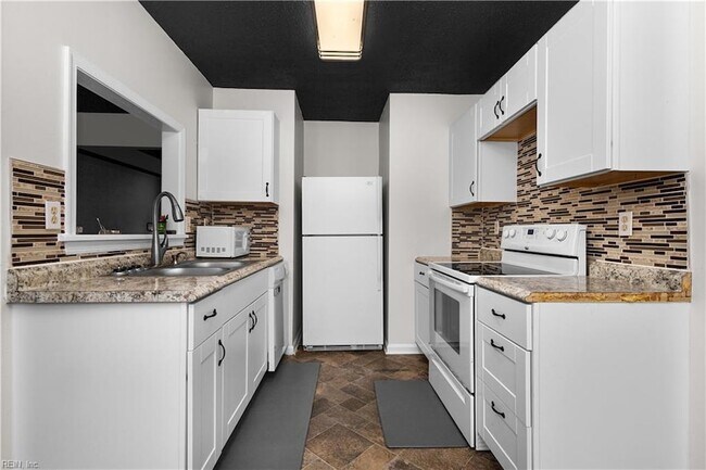 Building Photo - 197 Gate House Rd