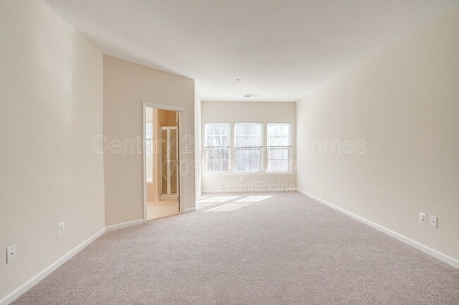 Building Photo - 23515 Forest Haven Way