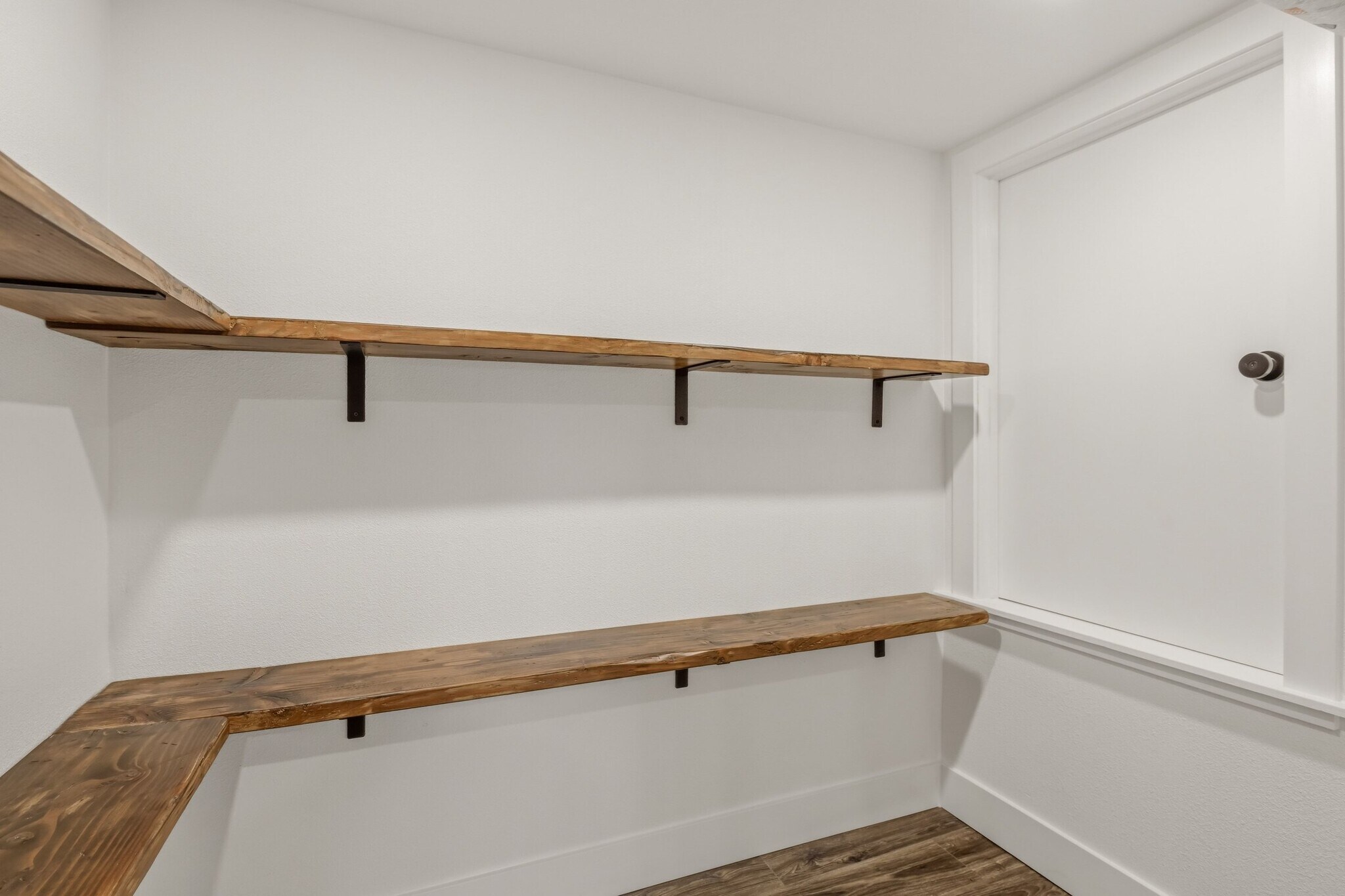 Building Photo - 234 Spanish Spur