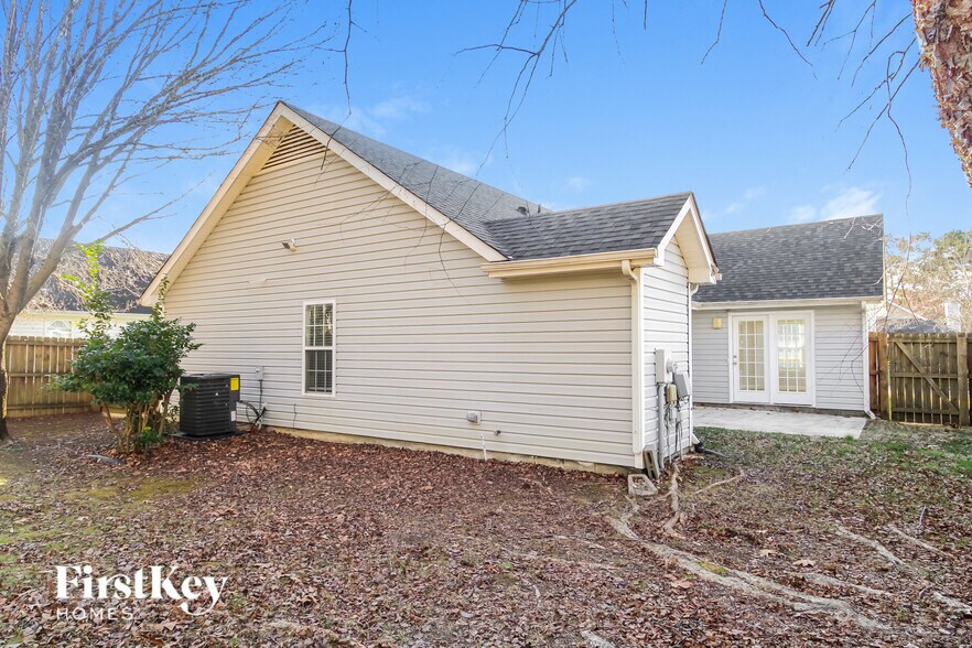 Building Photo - 4705 Meadowcroft Rd