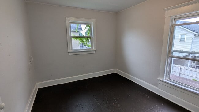 Building Photo - Charming Home for Rent in Scenic Canton: Y...