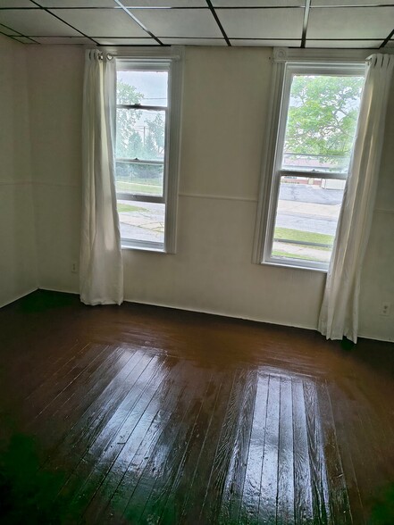 Building Photo - 1319 N Fayette St