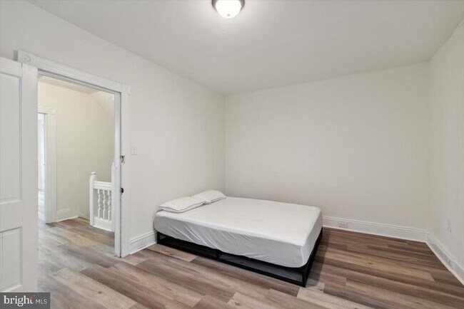 Building Photo - 3205 Winter St