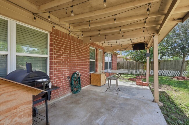 Building Photo - 6810 Jasmine Arbor Ln