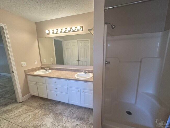 Building Photo - 9104 Sebring Dr