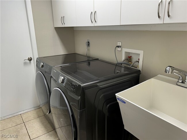 Building Photo - 717 SE 10th Ave