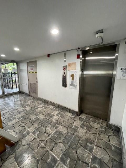 Building Photo - 13455 NE 10th Ave