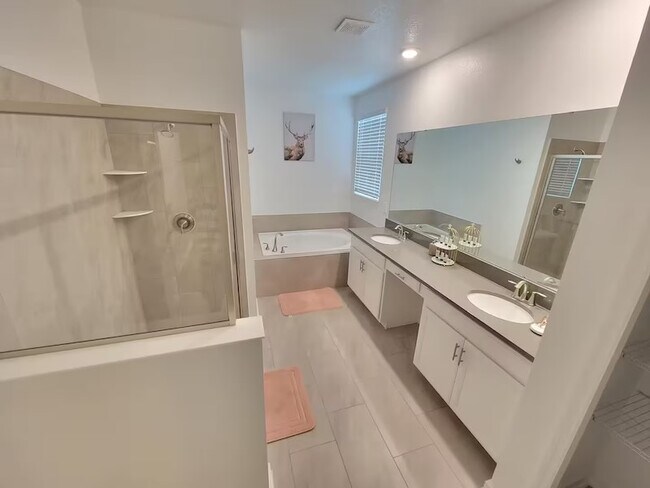 Building Photo - 1151 Kingsbarn St