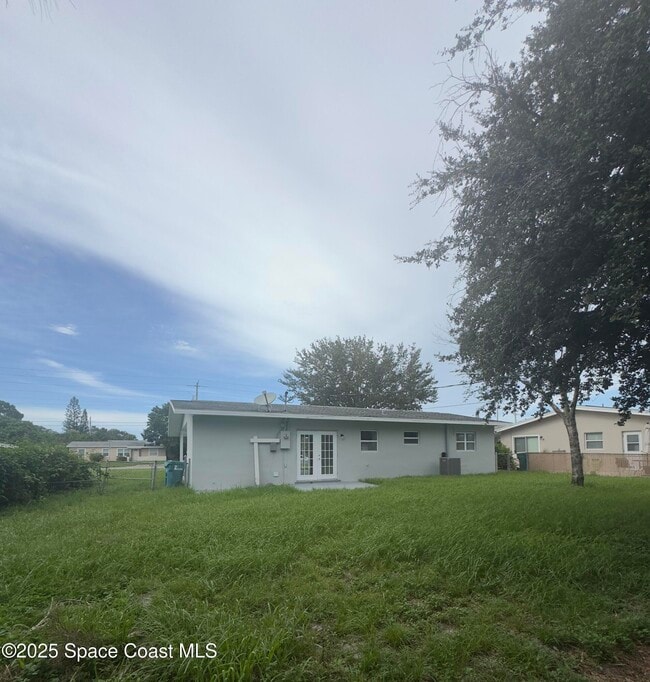 Building Photo - 2511 Sarno Rd